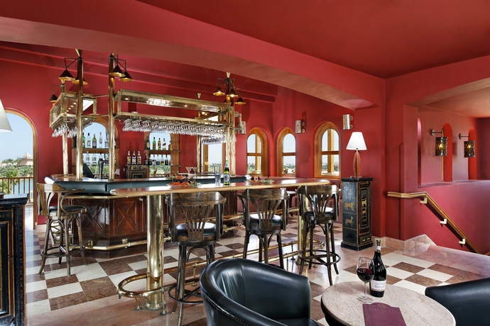 Imagen del bar/restaurante del Hotel Steigenberger Golf Resort El Gouna. Foto 4
