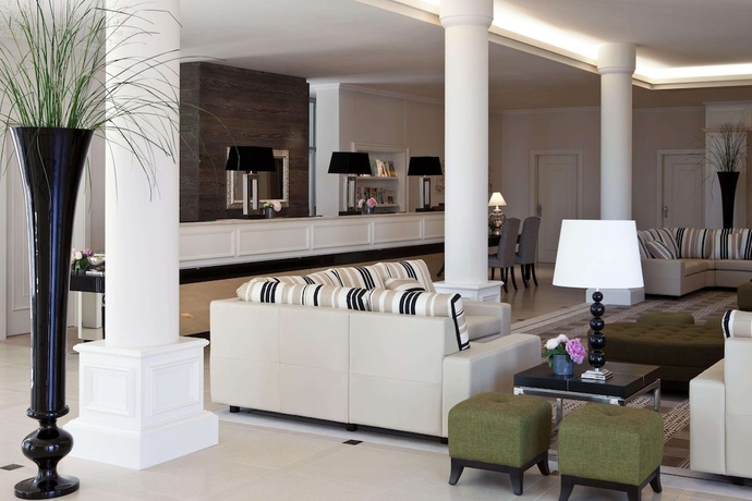 Imagen de los interiores del Hotel Steigenberger Grandhotel and Spa. Foto 17