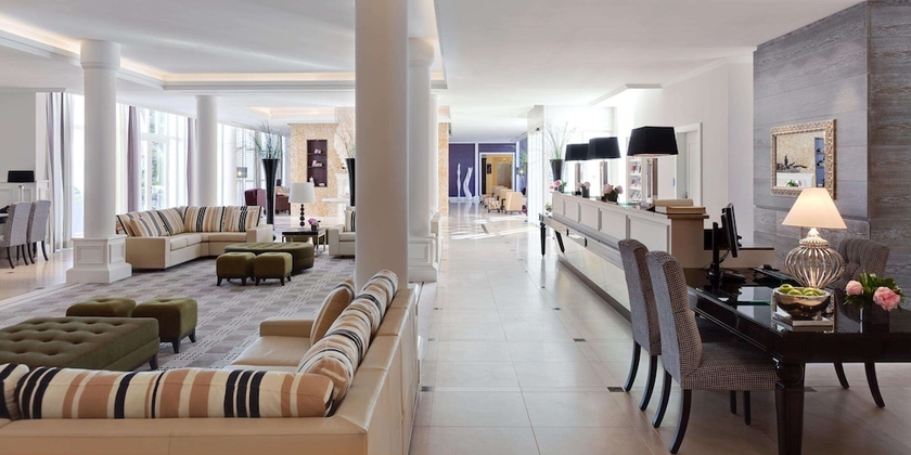 Imagen de los interiores del Hotel Steigenberger Grandhotel and Spa. Foto 19