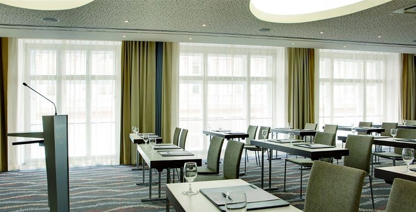 Imagen de los interiores del Hotel Steigenberger Herrenhof. Foto 7