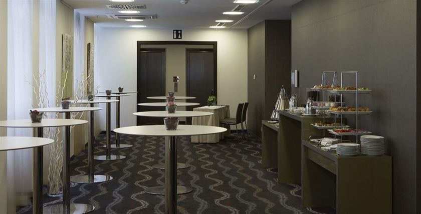 Imagen de los interiores del Hotel Steigenberger Herrenhof. Foto 8