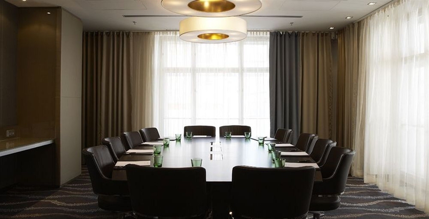 Imagen de los interiores del Hotel Steigenberger Herrenhof. Foto 10