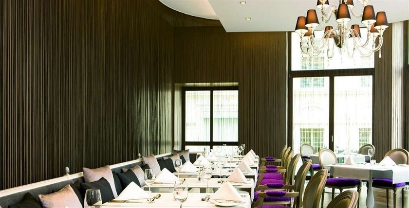 Imagen del bar/restaurante del Hotel Steigenberger Herrenhof. Foto 3