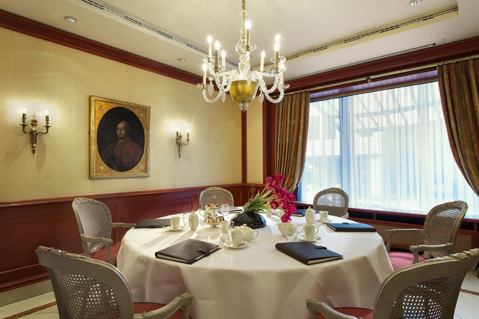 Imagen de los interiores del Hotel Steigenberger Icon Frankfurter Hof. Foto 13