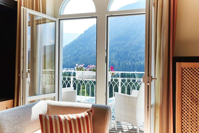 Imagen de la habitación del Hotel Steigenberger Icon Grandhotel Belvédère. Foto 9