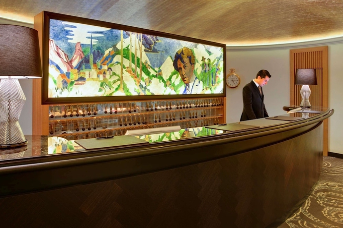 Imagen de los interiores del Hotel Steigenberger Icon Grandhotel Belvédère. Foto 15