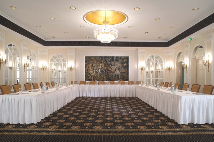 Imagen de los interiores del Hotel Steigenberger Icon Parkhotel. Foto 16