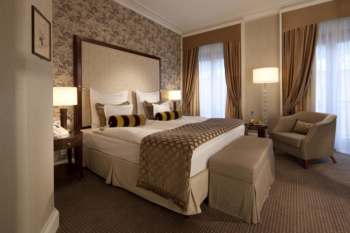 Imagen de la habitación del Hotel Steigenberger Icon Parkhotel. Foto 9