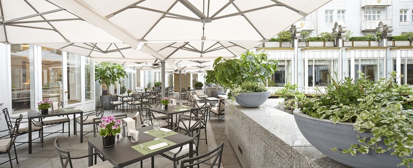 Imagen del bar/restaurante del Hotel Steigenberger Icon Wiltcher's. Foto 3