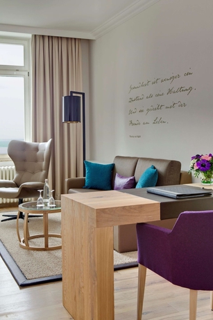 Imagen de la habitación del Hotel Steigenberger Inselhotel. Foto 13