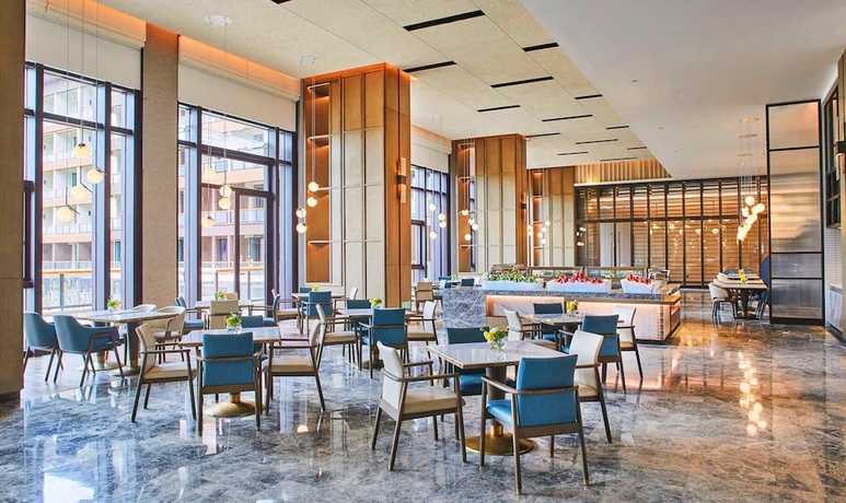 Imagen del bar/restaurante del Hotel Steigenberger Ji Nan. Foto 4