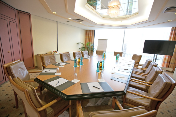 Imagen de los interiores del Hotel Steigenberger Köln. Foto 9