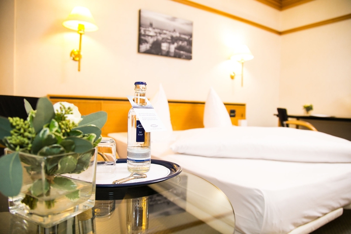 Imagen de la habitación del Hotel Steigenberger Köln. Foto 4