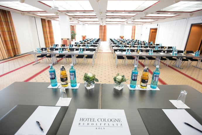 Imagen de los interiores del Hotel Steigenberger Köln. Foto 12