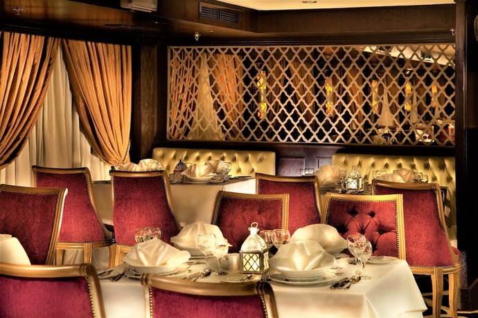 Imagen del bar/restaurante del Hotel Steigenberger Minerva Nile Cruise - Every Thursday From Luxor For 07 And 04 Nights - Every Monday Fr. Foto 5