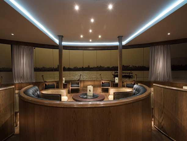 Imagen del bar/restaurante del Hotel Steigenberger Regency Nile Cruise - Every Saturday From Luxor For 07 And 04 Nights - Every Wednesday. Foto 4