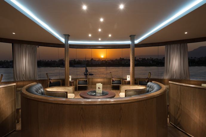 Imagen del bar/restaurante del Hotel Steigenberger Royale Nile Cruise - Every Thursday From Luxor For 07 And 04 Nights - Every Monday Fro. Foto 6