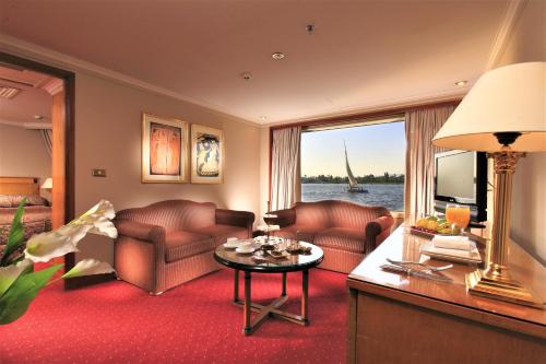 Imagen general del Hotel Steigenberger Royale Nile Cruise - Thursday Departure from Aswan or Cairo for 14 Nights. Foto 2