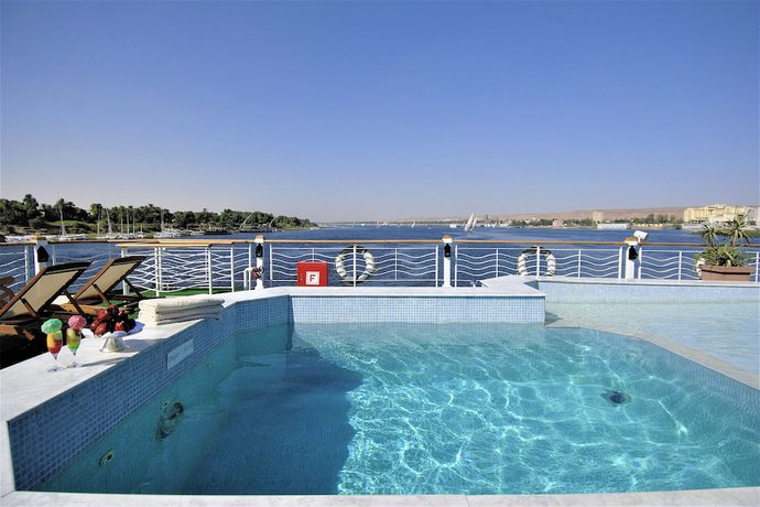 Imagen de la piscina del Hotel Steigenberger Senator Nile Cruise - Every Monday from Luxor for 04 Nights and Every Friday from Awan. Foto 17