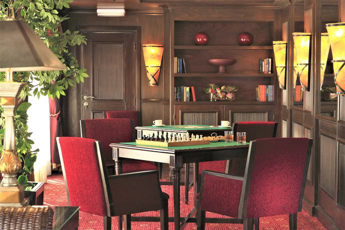 Imagen del bar/restaurante del Hotel Steigenberger Senator Nile Cruise - Every Monday from Luxor for 04 Nights and Every Friday from Awan. Foto 5