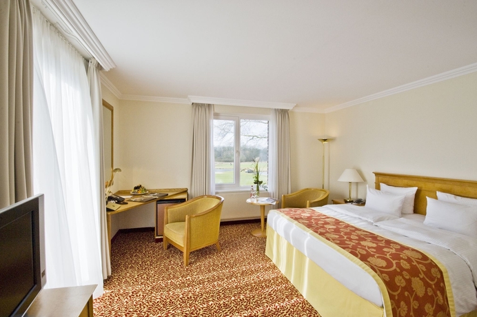 Imagen de la habitación del Hotel Steigenberger Treudelberg. Foto 7