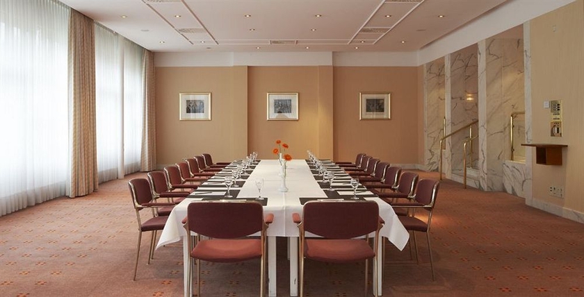 Imagen de los interiores del Hotel Steigenberger and Spa Bad Pyrmont. Foto 7