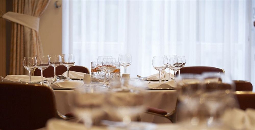 Imagen del bar/restaurante del Hotel Steigenberger and Spa Bad Pyrmont. Foto 4