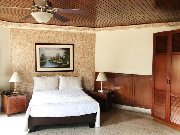 Imagen de la habitación del Hotel Stein Colonial. Foto 8