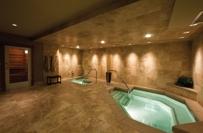 Imagen de la piscina del Hotel Stein Eriksen Lodge. Foto 6