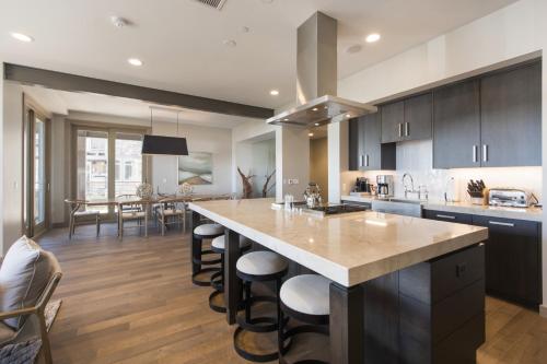 Imagen de la habitación del Hotel Stein Eriksen Residences, Park City. Foto 7