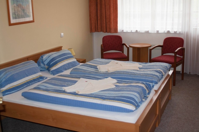 Imagen de la habitación del Hotel Stein. Foto 10