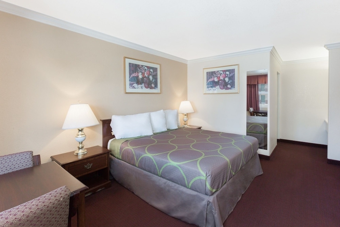 Imagen de la habitación del Hotel Steinbeck Lodge. Foto 6