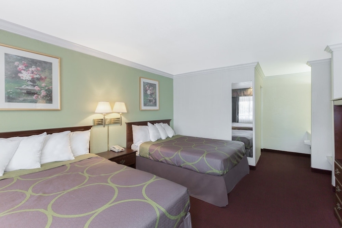 Imagen de la habitación del Hotel Steinbeck Lodge. Foto 13