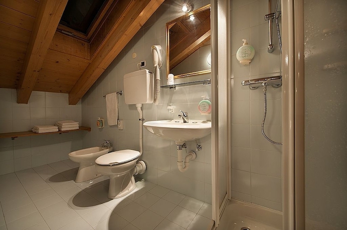 Imagen de la habitación del Hotel Steinbock, Livigno. Foto 18