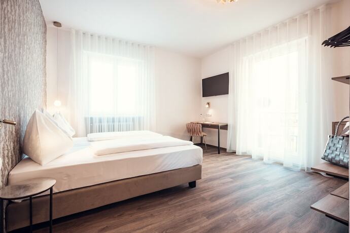 Imagen de la habitación del Hotel Steiner. Foto 18