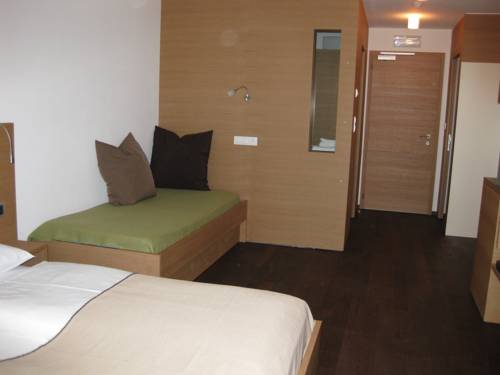 Imagen de la habitación del Hotel Steinhauswirt. Foto 13