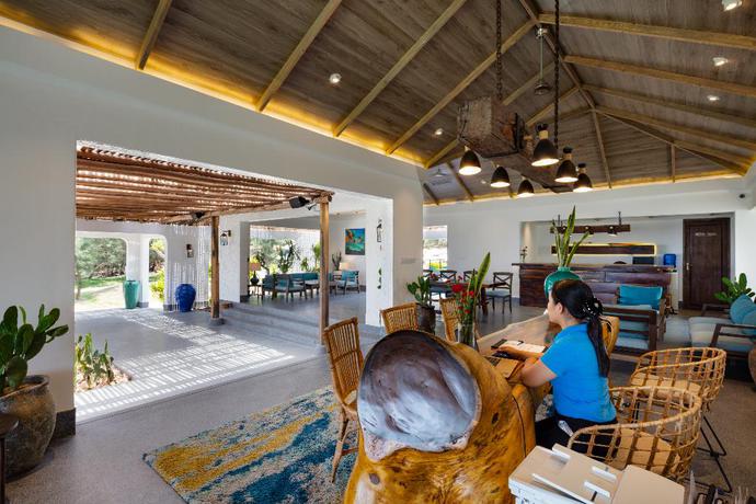 Imagen de los interiores del Hotel Stelia Beach Resort. Foto 20