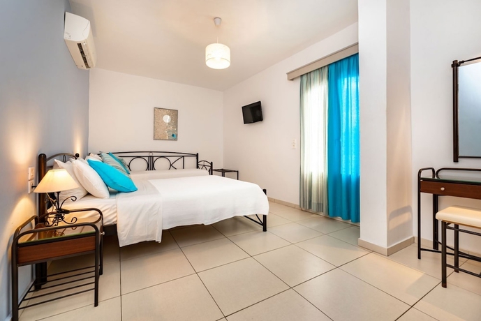 Imagen de la habitación del Hotel Stelios Place, Perissa-Perivolos. Foto 2
