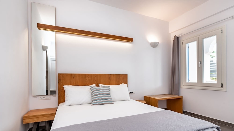 Imagen de la habitación del Hotel Stelios Place, Perissa-Perivolos. Foto 14