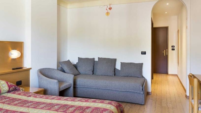 Imagen de la habitación del Hotel Stella Alpina, Andalo. Foto 5