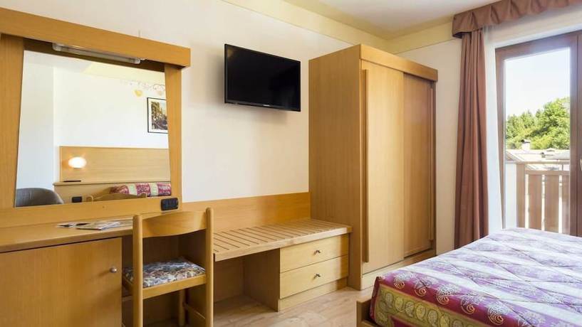 Imagen de la habitación del Hotel Stella Alpina, Andalo. Foto 7