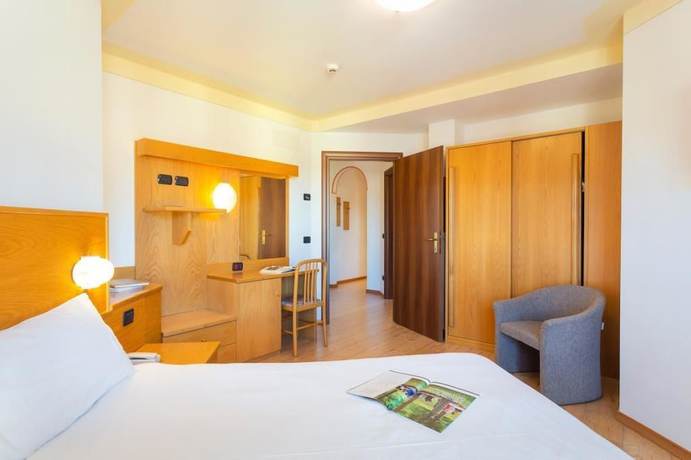 Imagen de la habitación del Hotel Stella Alpina, Andalo. Foto 15