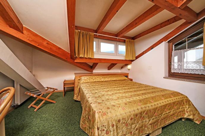 Imagen de la habitación del Hotel Stella Alpina. Foto 11