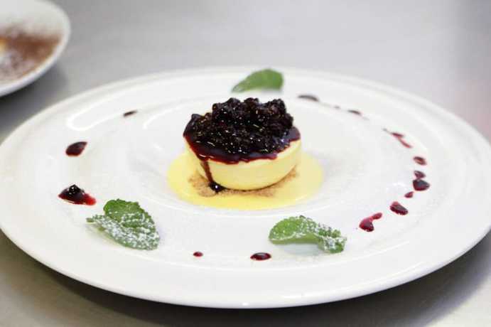 Imagen del bar/restaurante del Hotel Stella Alpina. Foto 11