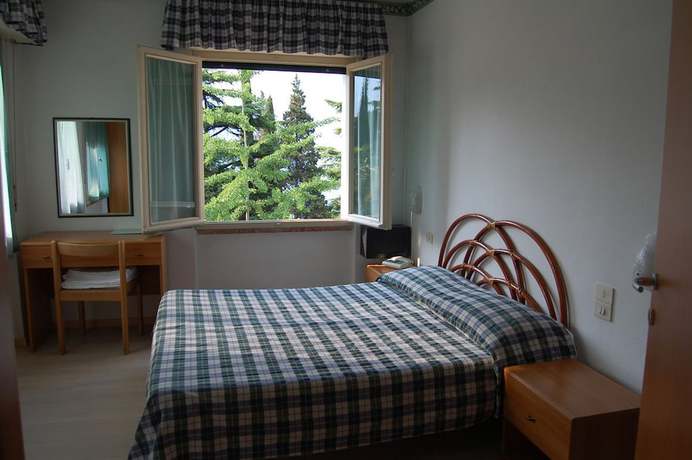Imagen de la habitación del Hotel Stella Alpina, Malcesine. Foto 8
