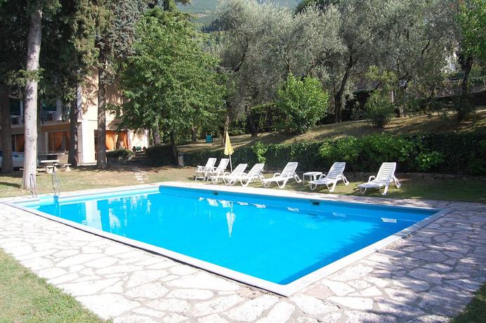 Imagen de la piscina del Hotel Stella Alpina, Malcesine. Foto 20