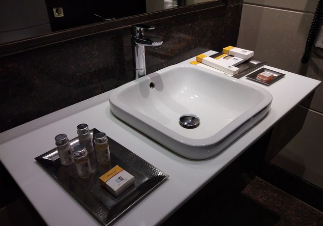 Imagen de la habitación del Hotel Stella, Bathinda. Foto 17