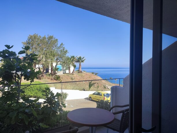 Imagen de la habitación del Hotel Stella Beach. Foto 13
