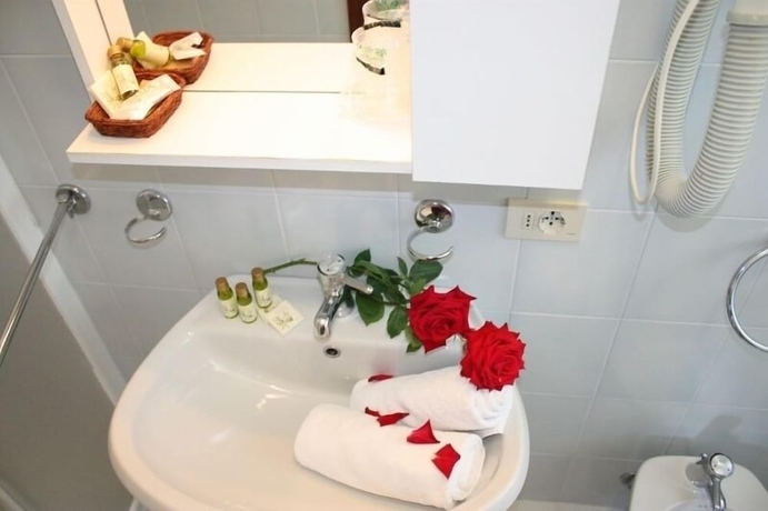 Imagen de la habitación del Hotel Stella D\'Oro. Foto 9