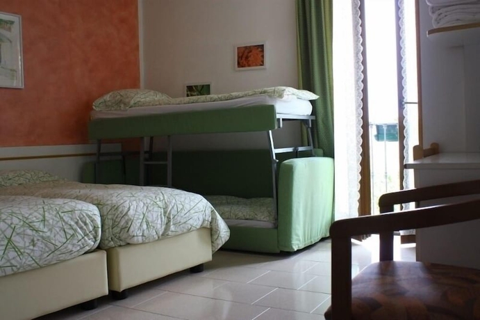 Imagen de la habitación del Hotel Stella D\'Oro. Foto 11